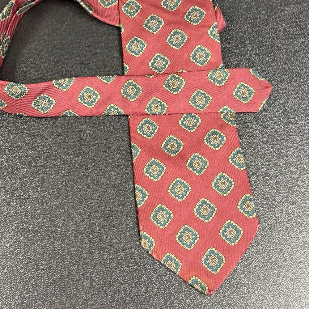 Brooks Brothers Makers All Silk Traditional Wide Men's Neck‎ Tie USA MADE